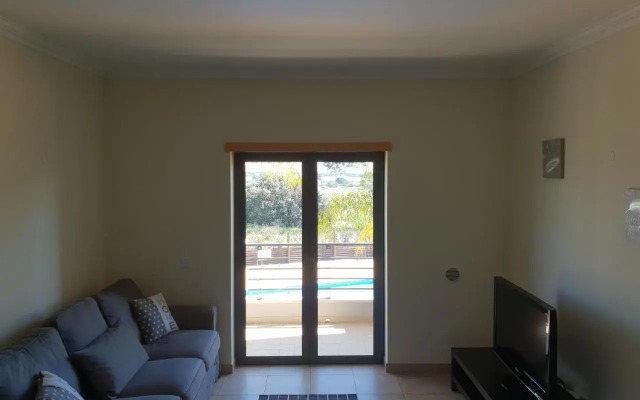Quinta do Pinheiro Residence