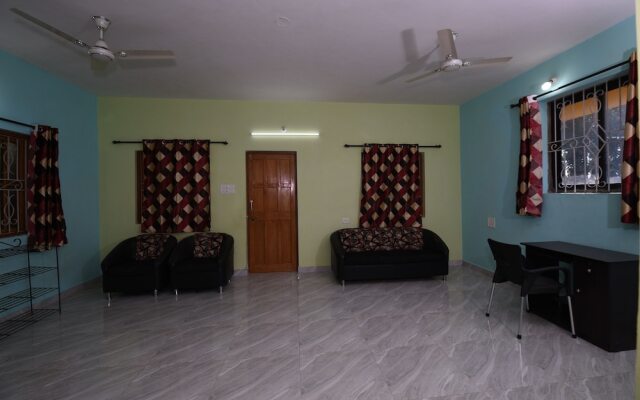 OYO 22994 Home Cozy 2BHK Near Mall De Goa