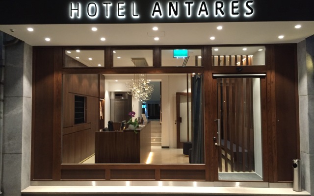 Hotel Antares