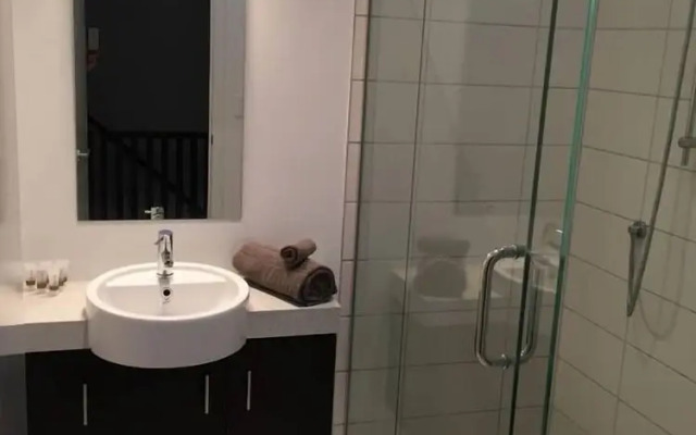 Queenstown's Best Downtown Location - Great Views