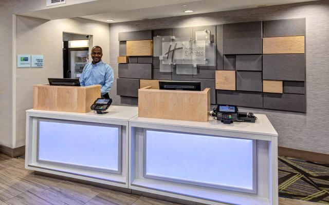 Holiday Inn Express Hotel & Suites Memphis Southwind by IHG