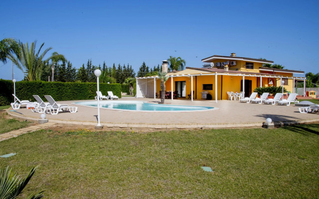 Large villa with pool