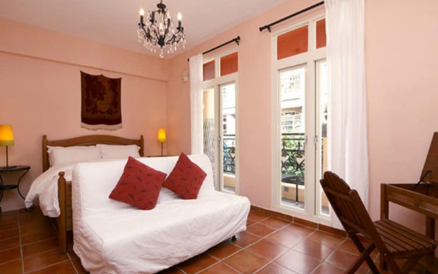 Delise House