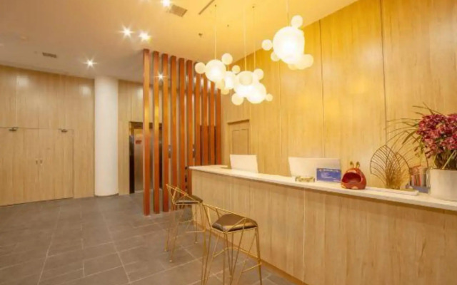 Youmi Hotel