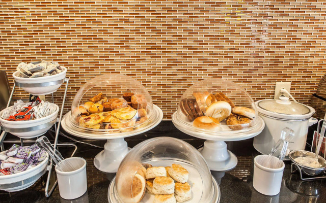 Comfort Suites Knoxville West - Farragut