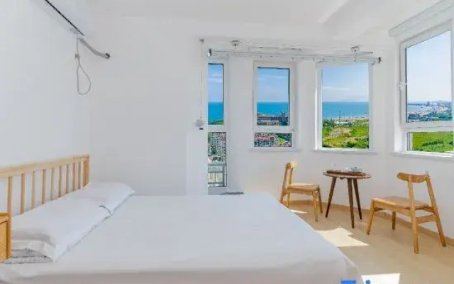 Yijia B&B (Qingdao Jinshatan Branch)
