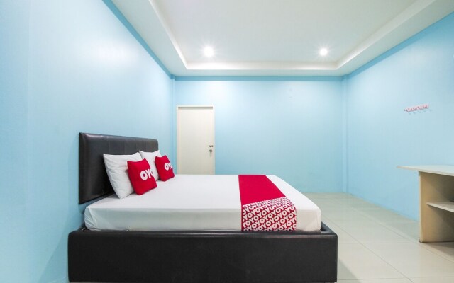 Sixsense Hotel by OYO Rooms