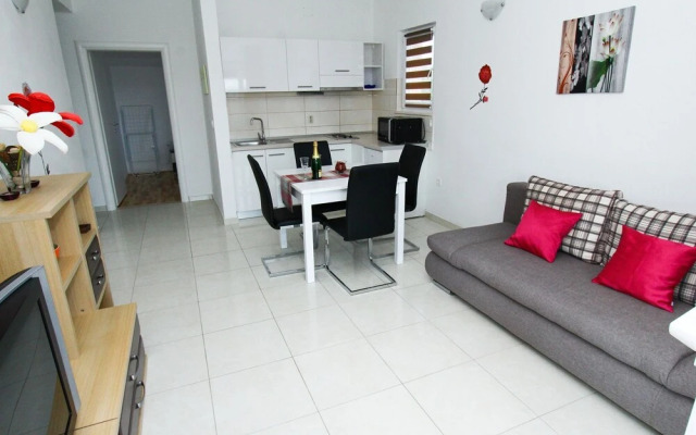 Renato - 150 m From Beach - A2