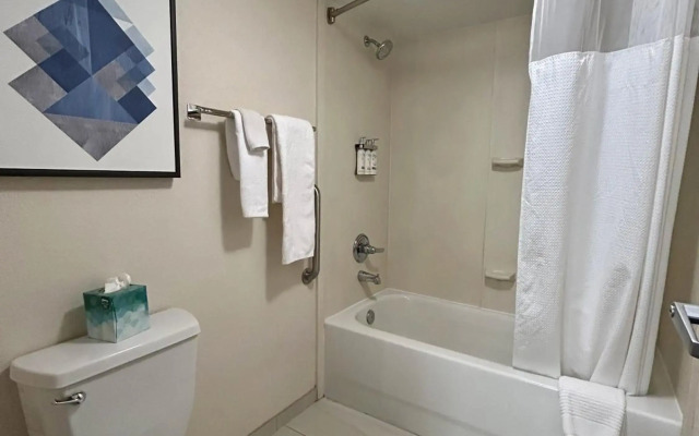 Candlewood Suites Indianapolis Downtown Medical District by IHG