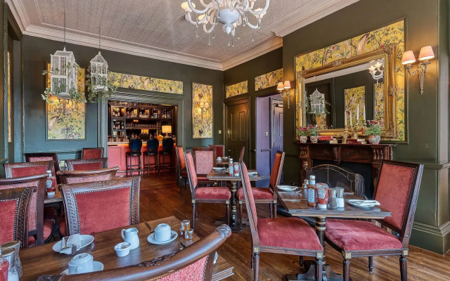 Clementine's Guest House