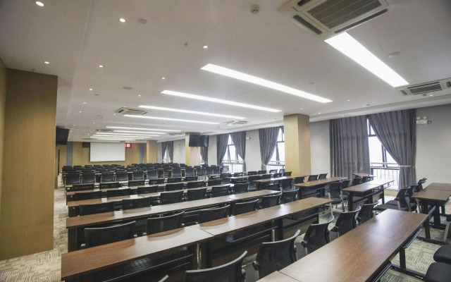 Hui Cui Lou Hotel