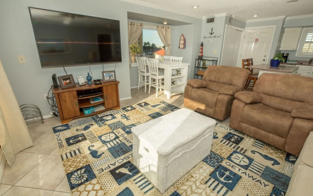 Sandpiper Cove 2119 1 Bedroom Condo by RedAwning