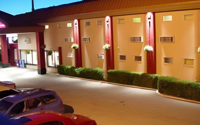 North Vancouver Hotel