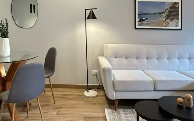 w Extraordinary 2BR w Balcony in Miraflores