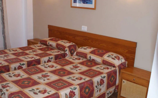 Arenal Pins Hostal