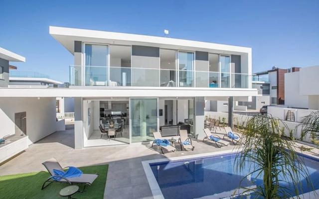 Villa Nina AQ Ol18