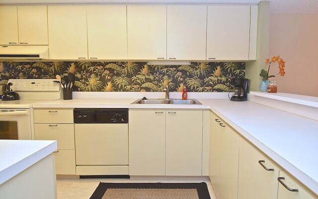 Gulf and Bay Club by Vtrips