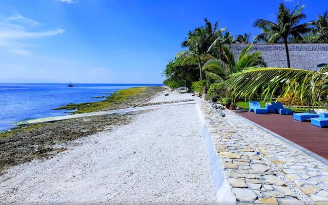 Emoha Dive Resort