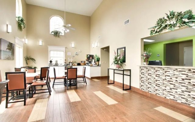 Key West Inn - Millbrook