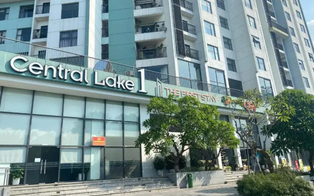 The First Stay Hotel