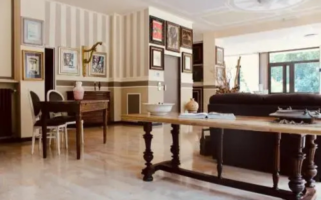 Hotel Pandos
