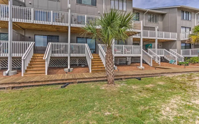 Harbor Island Beach Retreat - Steps to Ocean!