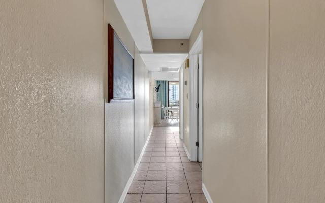 Hosteeva Oceanview Condos
