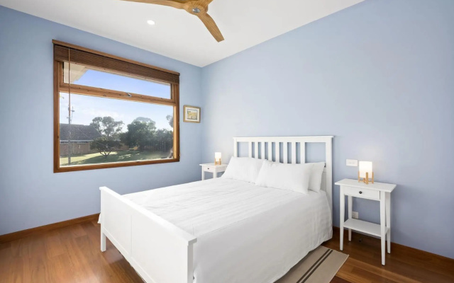 Kingfisher Beach House – Guest Rooms – Portarlington