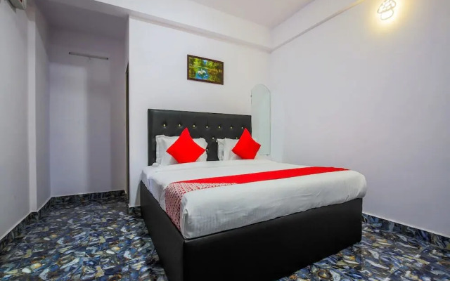 Toms Imperial Boutique by OYO Rooms