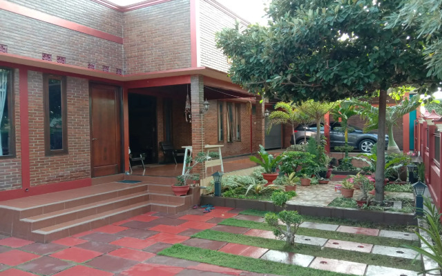 Monginsidi Home Stay RedPartner
