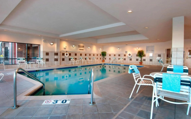 Courtyard by Marriott Madison East