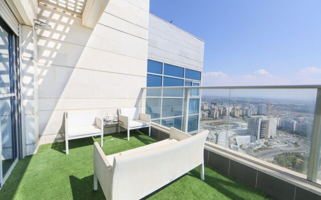 Seaview Oasis Luxurious penthouse
