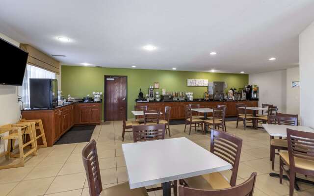 Sleep Inn & Suites Pleasant Hill - Des Moines