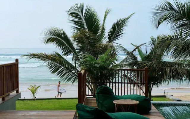 Coast67 Hotel