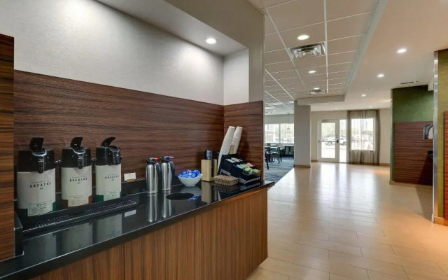 Fairfield Inn & Suites Hutchinson