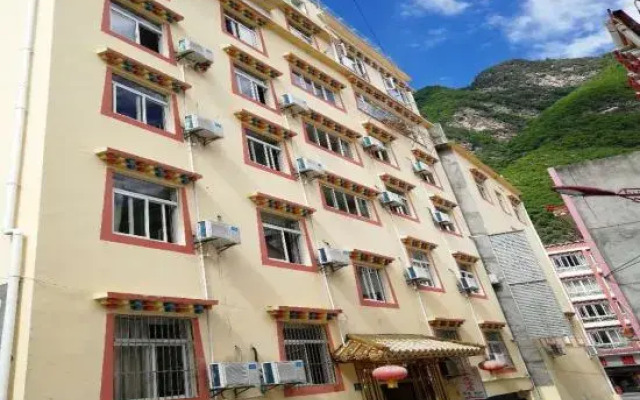 Jinlong Hotel Heishui