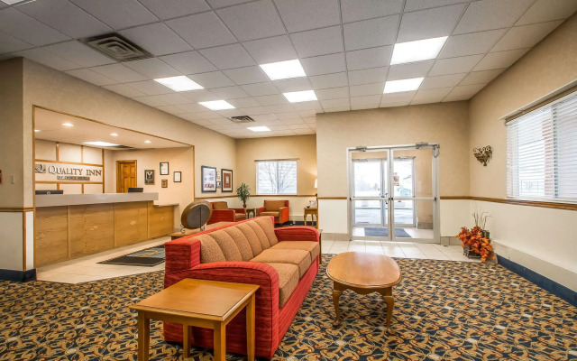 Quality Inn Morris I-80
