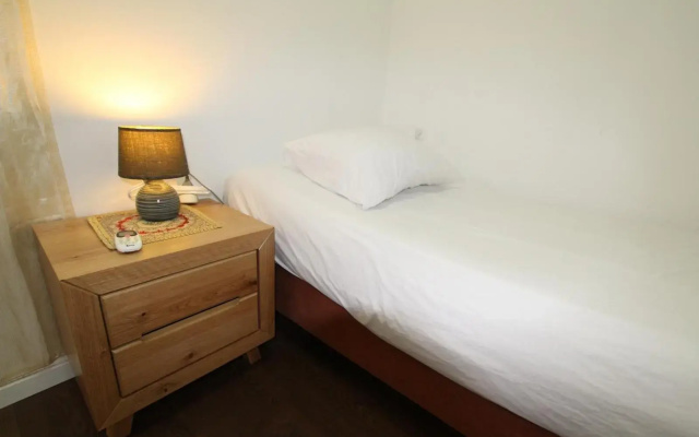 Isramax 3BR apartment near the sea.