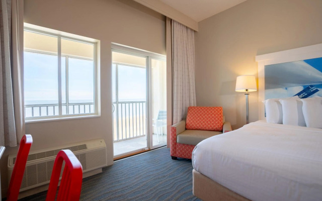 Cedar Point's Hotel Breakers