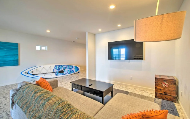 Spacious Lakeport Home w/ Dock & Mtn Views!