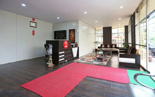 OYO 7024 Hotel Vakratunda