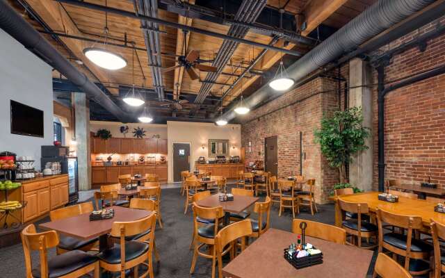 Hawthorn Extended Stay by Wyndham Rome