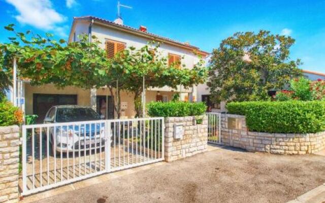 Apartments Miro 1184