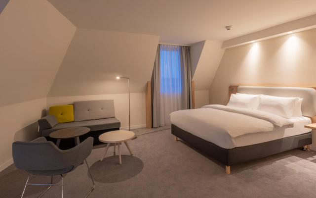 Holiday Inn Express and Suites Potsdam by IHG