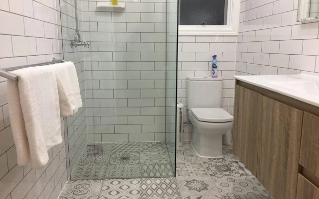 Brentwood Accommodation