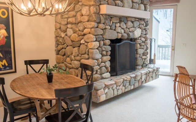 Pinnacle #8 - 3 Br Condo