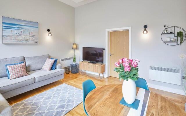 Host & Stay - Easby Hall 2