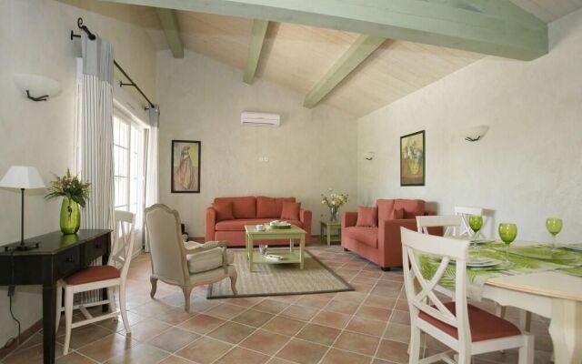 Beautiful Apartment With AC, Near Lac de Saint-cassien