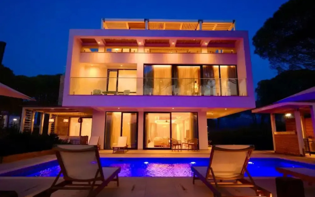 Sanpietro Elite Signature Villa