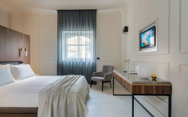 Byssus Suites